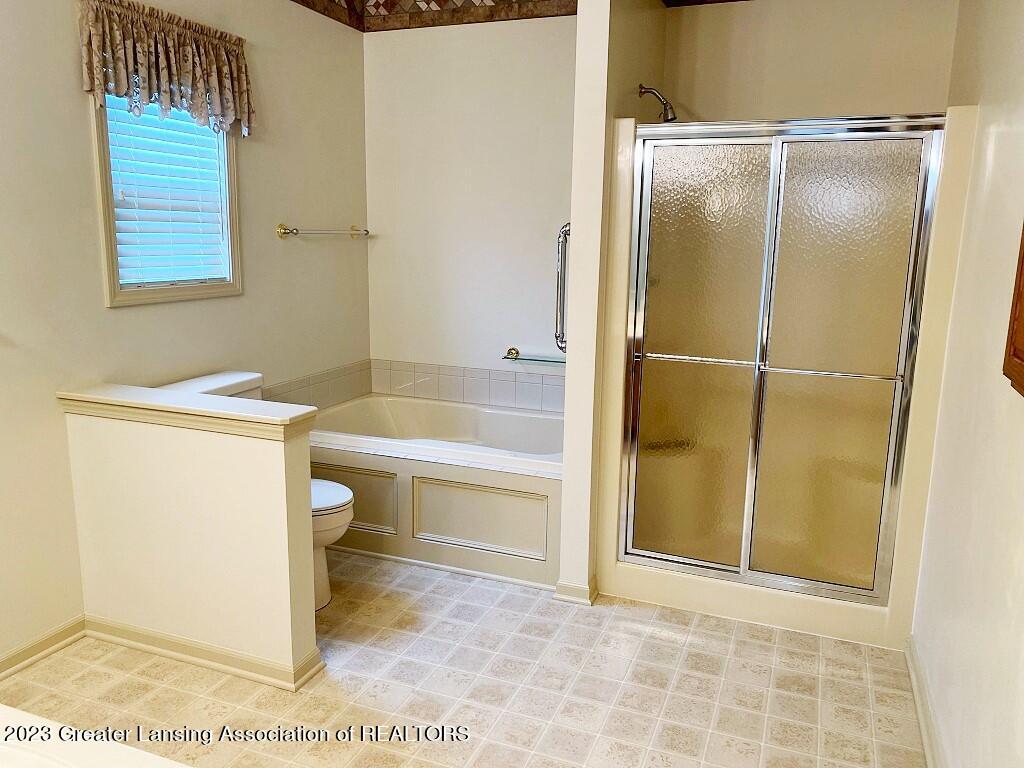 984 Pennine Ridge Way Grand Ledge, MI 48837 - Photo 19 of 28 Peninne Ridge 011