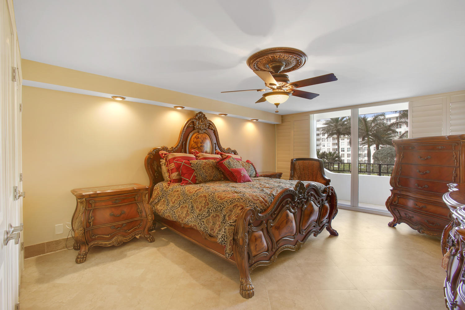 2800 South Ocean Boulevard, Unit 2F Boca Raton, FL 33432 - Photo 12 of 20 Master Bedroom