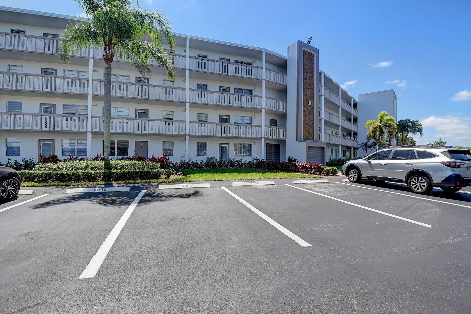 1031 Rexford B Boca Raton, FL 33434 - Photo 2 of 44 6850a45c7d1bddb38a4c671c22958c0d_1718772