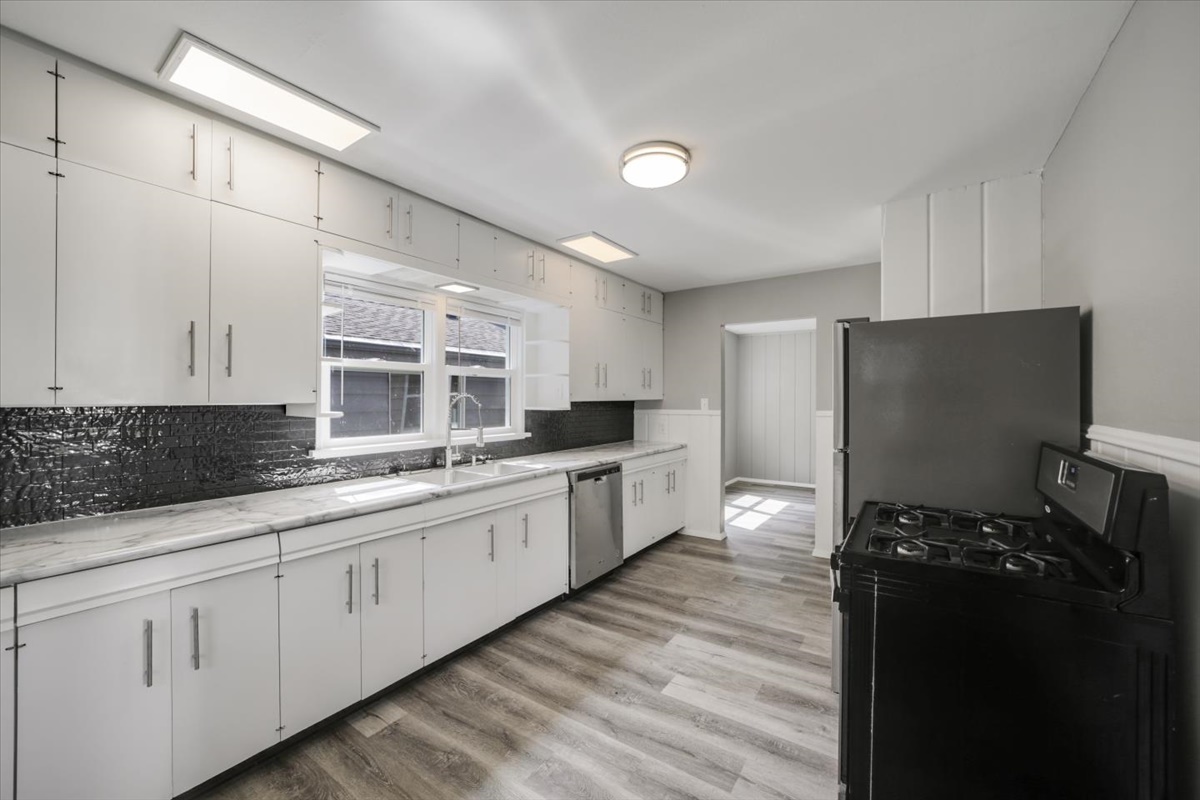 1304 West Clark Street Champaign, IL 61821 - Photo 8 of 25 Gallery Image 8
