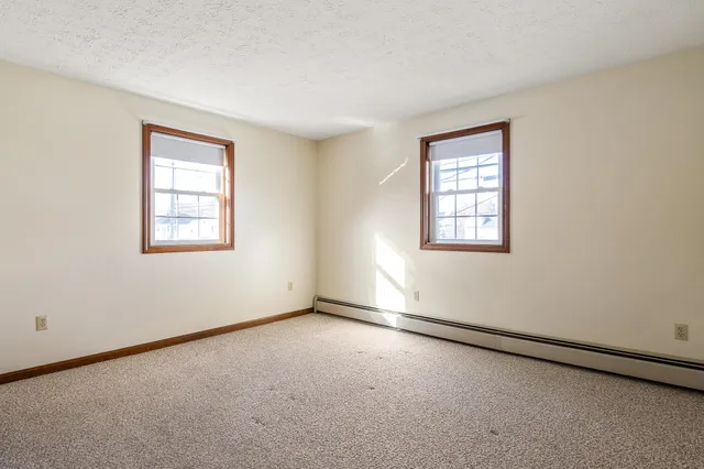 $1,950 | 1145 Hayward Street, Manchester, NH 03103