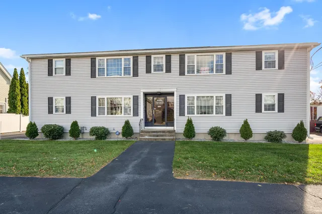 $1,950 | 1145 Hayward Street, Manchester, NH 03103