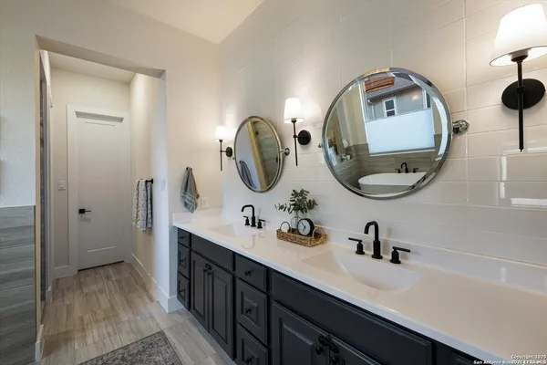 $1,100,000 | 2119 Kerrisdale Drive, San Antonio, TX 78260