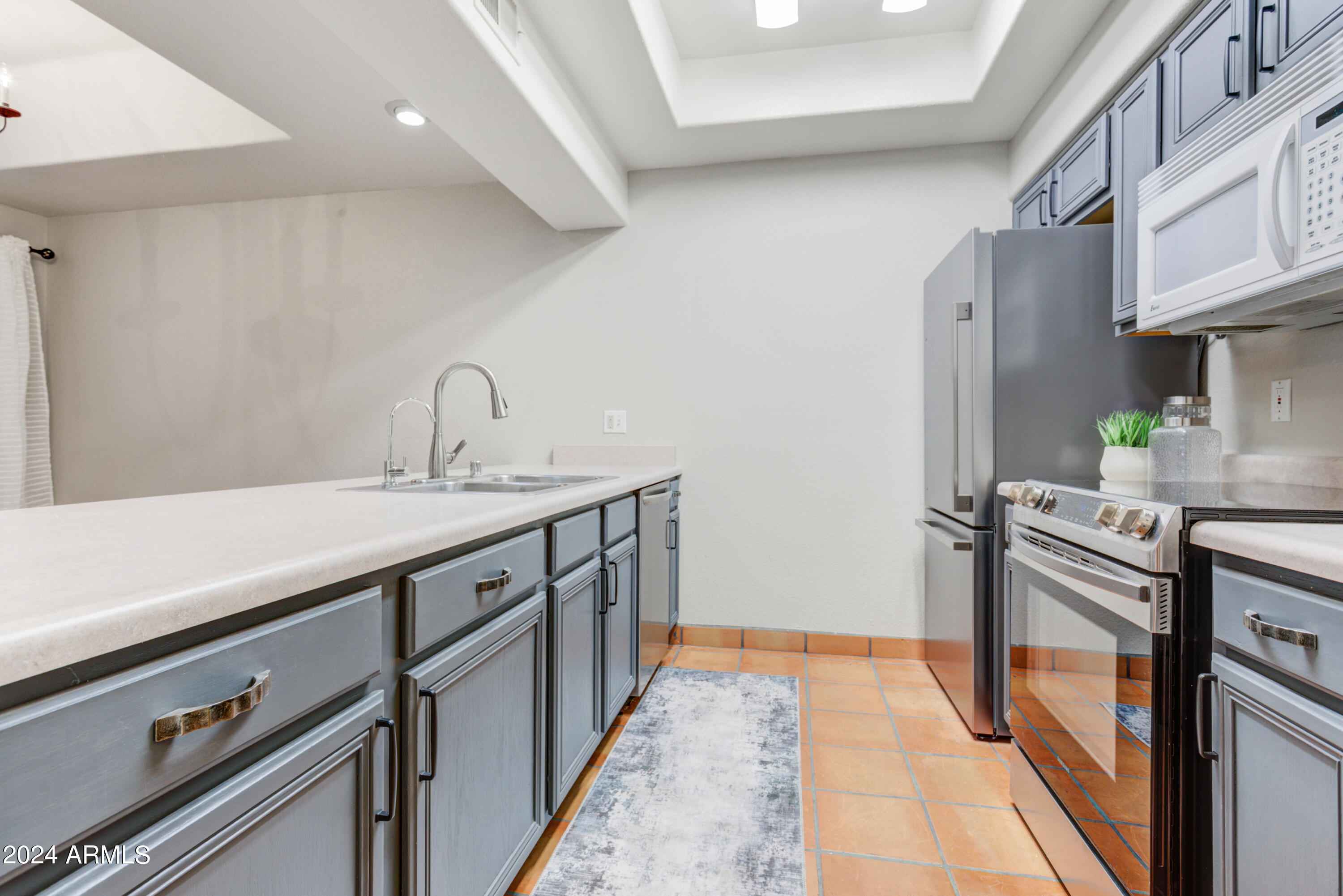 1222 West Baseline Road, Unit 158 Tempe, AZ 85283 - Photo 5 of 21 006_Kitchen