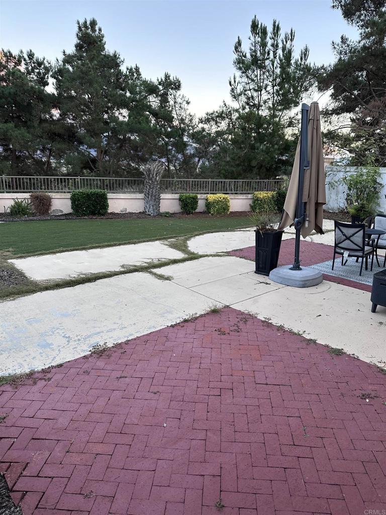 2547 La Costa Avenue Chula Vista, CA 91915 - Photo 16 of 17 a view of a garden with sitting area