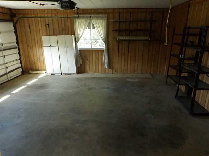 8215 Rumford Road Indianapolis, IN 46219 - Photo 12 of 22 Gallery Image 12