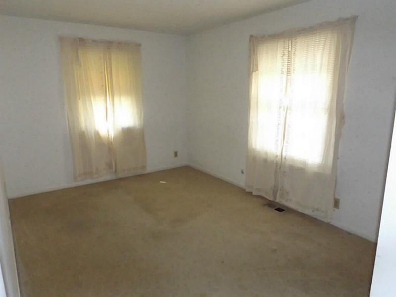 8215 Rumford Road Indianapolis, IN 46219 - Photo 19 of 22 Gallery Image 19