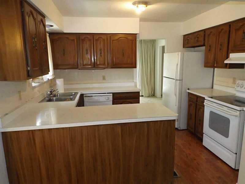 8215 Rumford Road Indianapolis, IN 46219 - Photo 21 of 22 Gallery Image 21