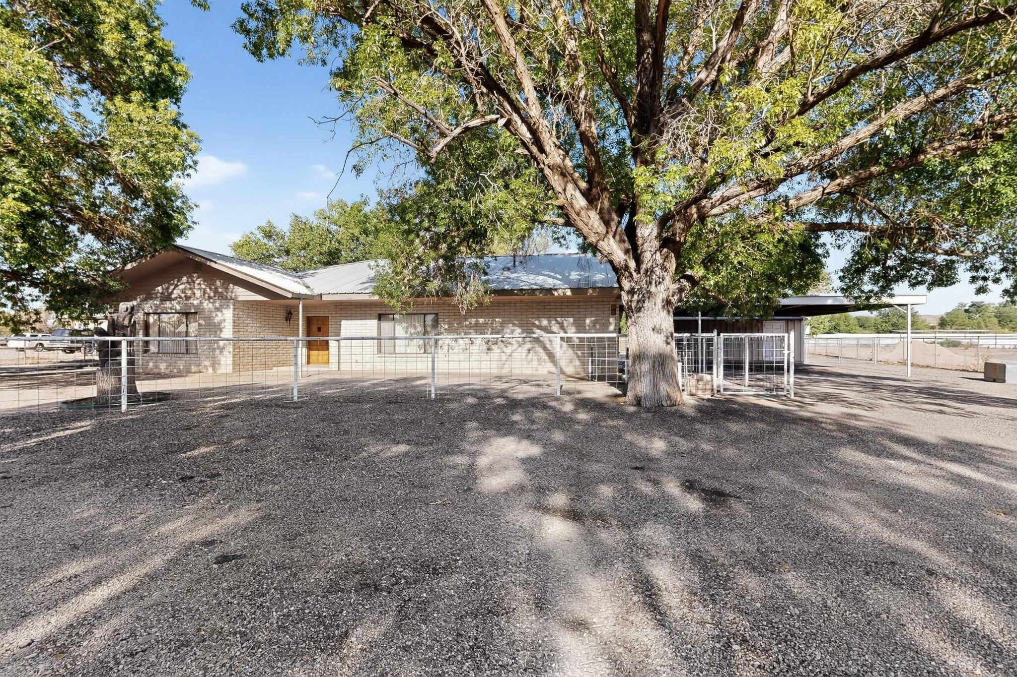 8 Palomas Road Los Lunas, NM 87031 - Photo 3 of 47