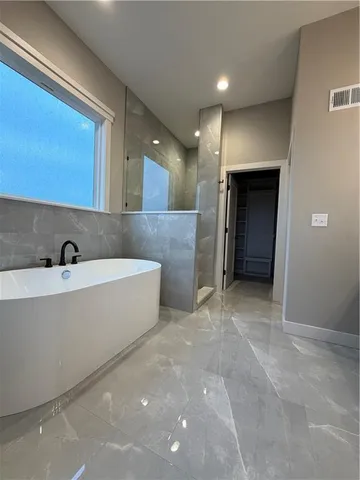 $940,740 | 9027 Freedom Street, Lenexa, KS 66227