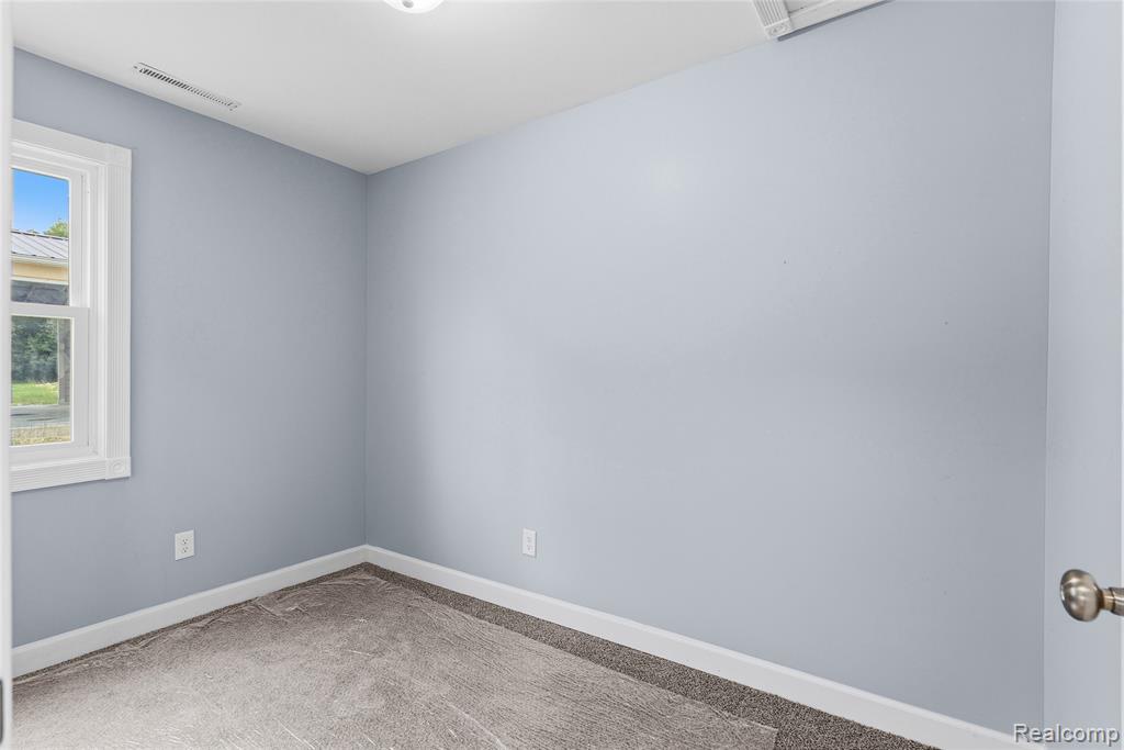 3241 East Frances Road Clio, MI 48420 - Photo 18 of 29