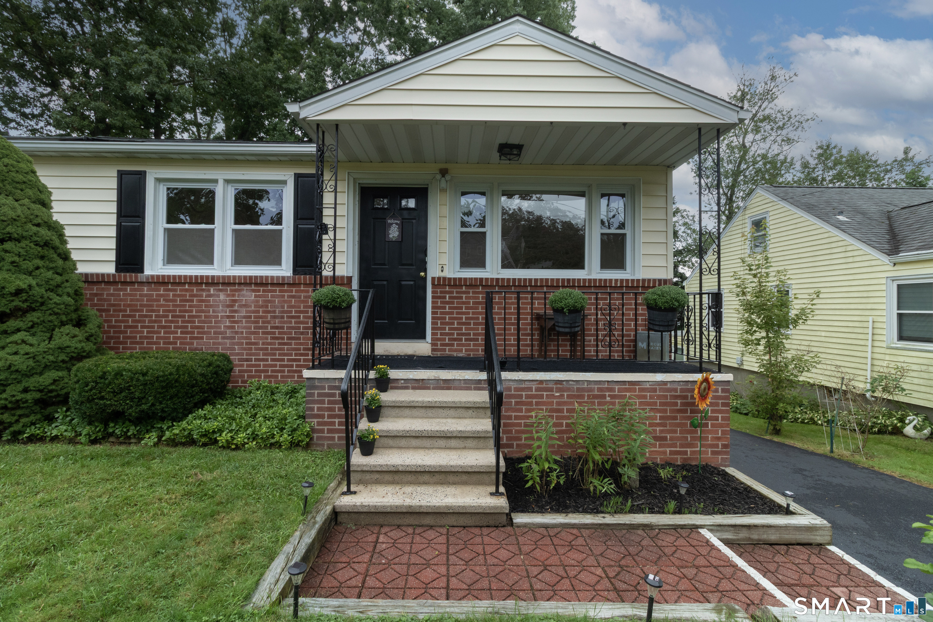 17 Honor Road West Haven, CT 06516 - Photo 9 of 40 Gallery Image 9