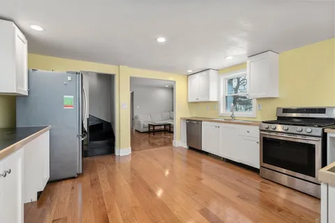 $999,000 | 28 Port Norfolk Street, Boston, MA 02122