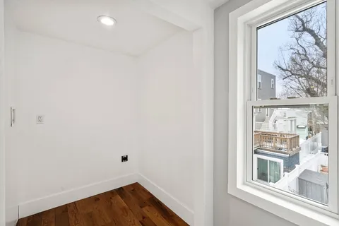 $999,000 | 28 Port Norfolk Street, Boston, MA 02122