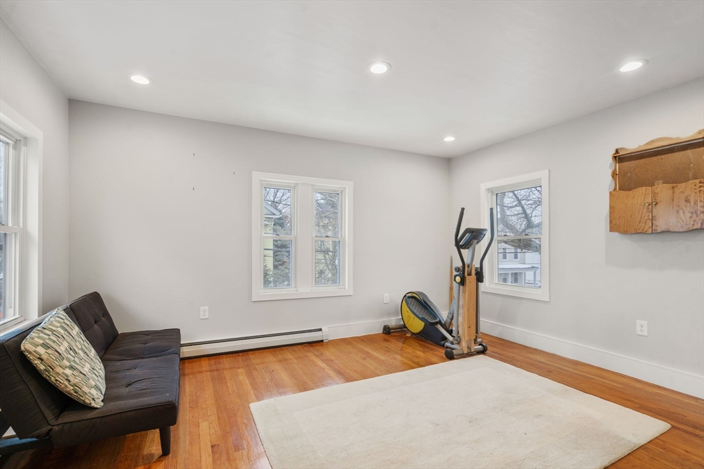 28 Port Norfolk Street Boston, MA 02122 - Photo 19 of 34