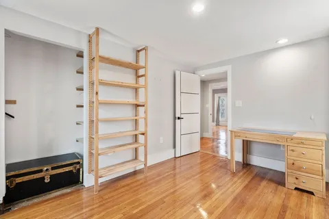 $999,000 | 28 Port Norfolk Street, Boston, MA 02122