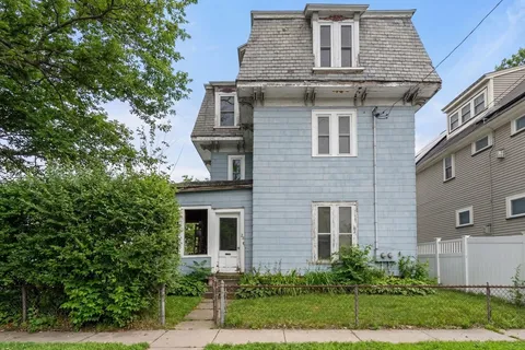 $999,000 | 28 Port Norfolk Street, Boston, MA 02122