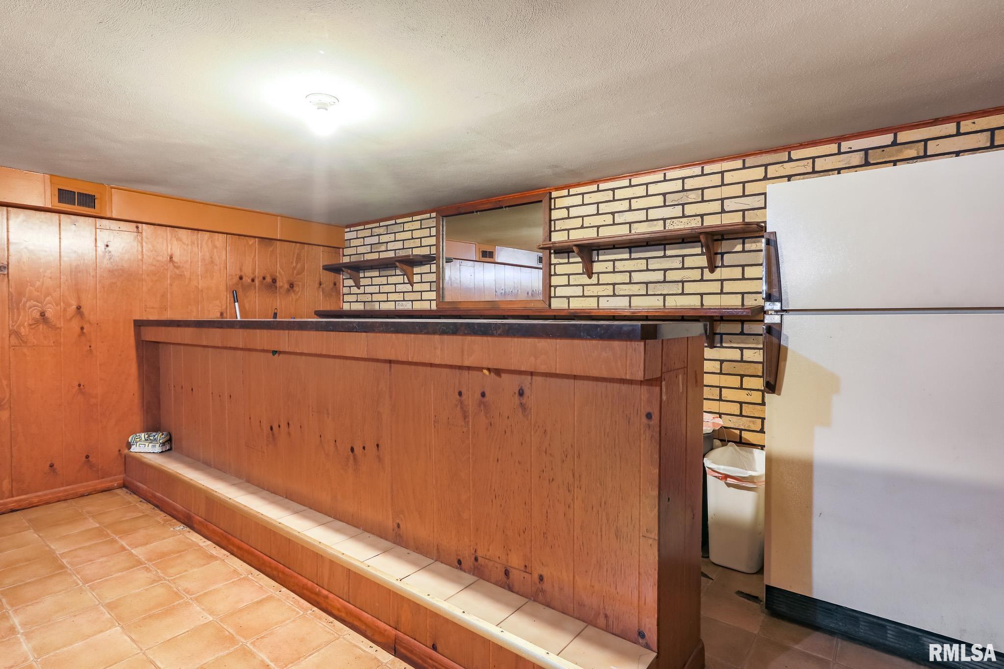 1907 Sheridan Road Pekin, IL 61554 - Photo 23 of 31 Gallery Image 23