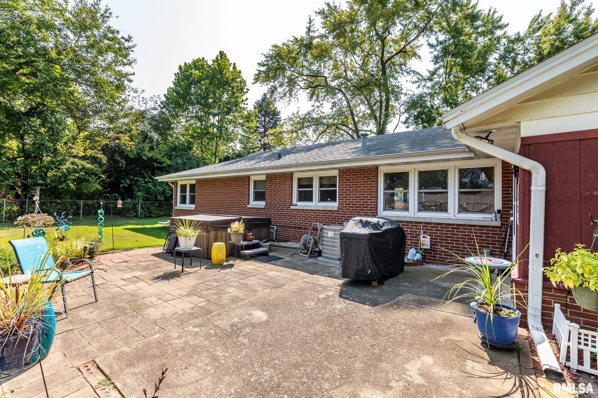 1907 Sheridan Road Pekin, IL 61554 - Photo 25 of 31 Gallery Image 25