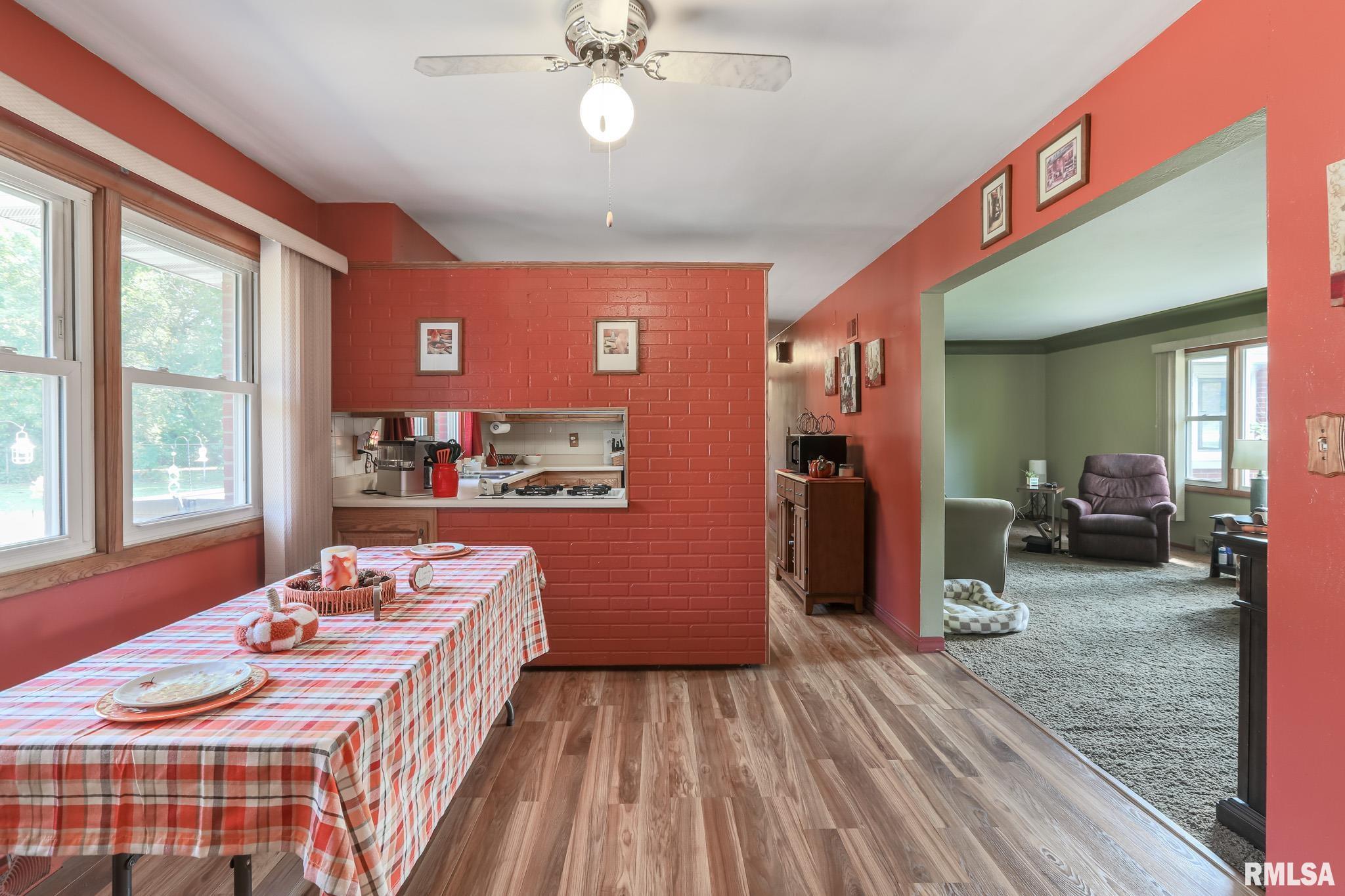 1907 Sheridan Road Pekin, IL 61554 - Photo 6 of 31 Gallery Image 6