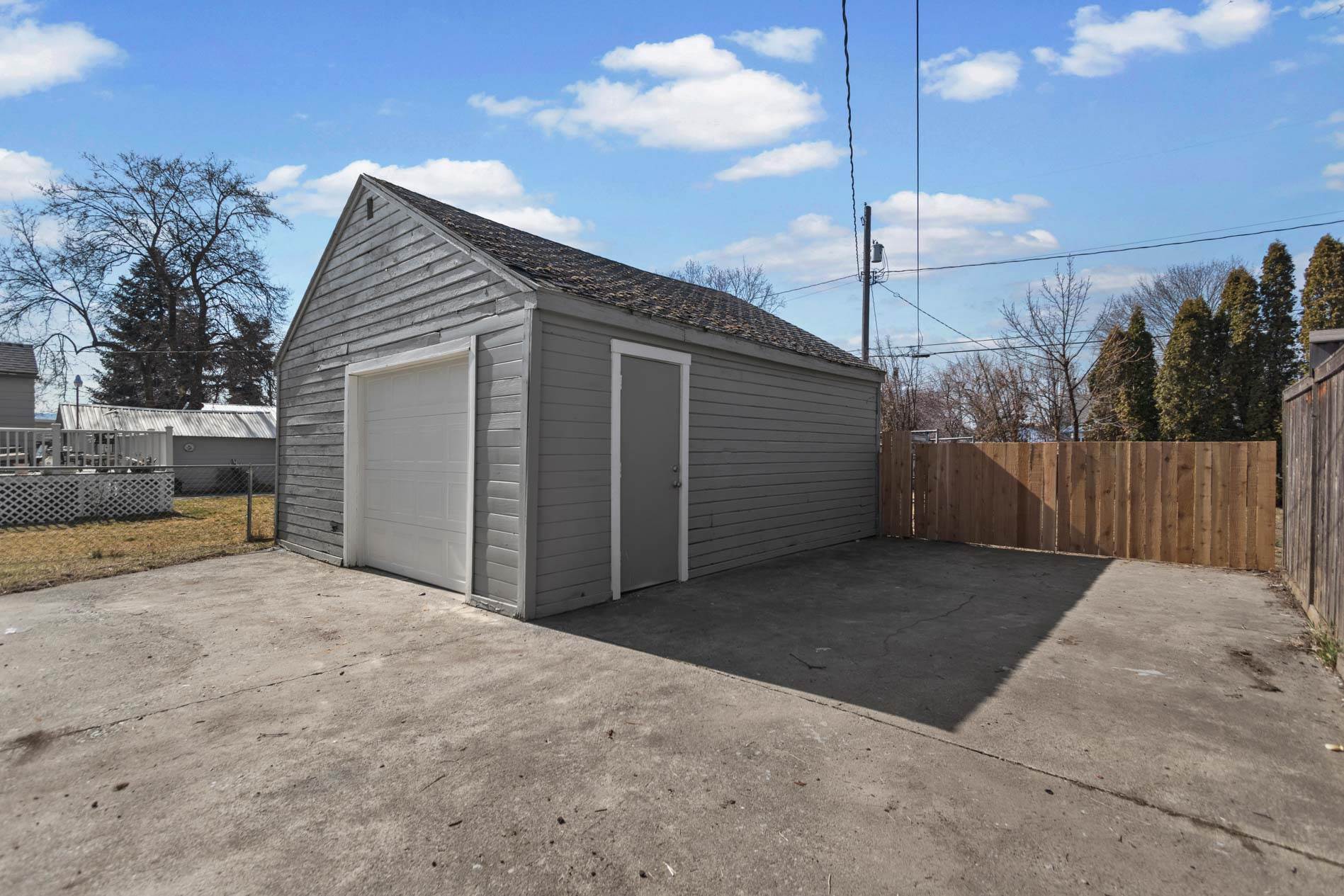 1423 North Woodruff Road Spokane Valley, WA 99206 - Photo 4 of 23