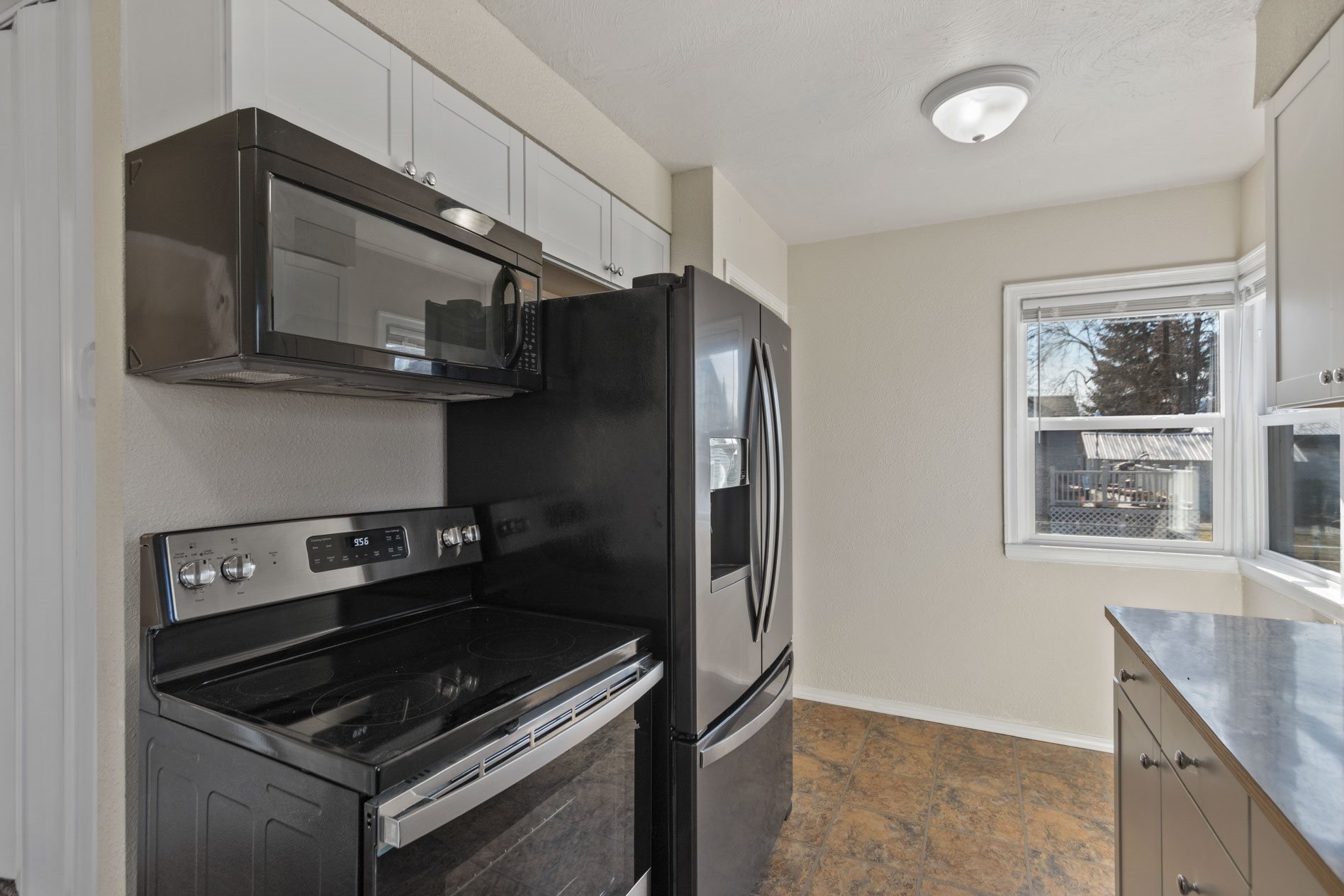 1423 North Woodruff Road Spokane Valley, WA 99206 - Photo 10 of 23