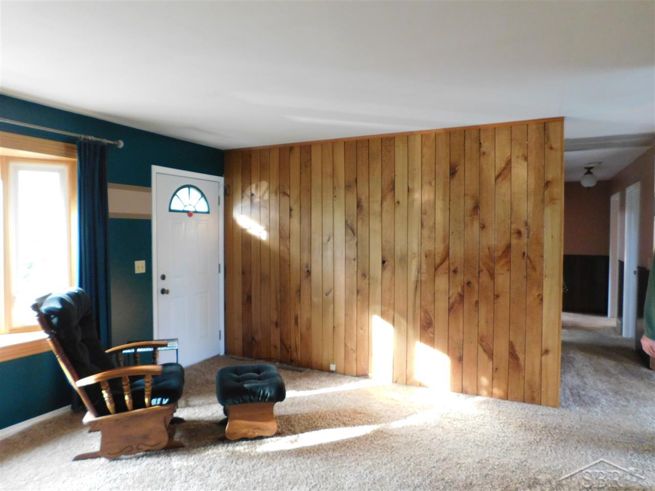 4444 Lauer Road Saginaw, MI 48603 - Photo 7 of 16 31335113-6.JPG