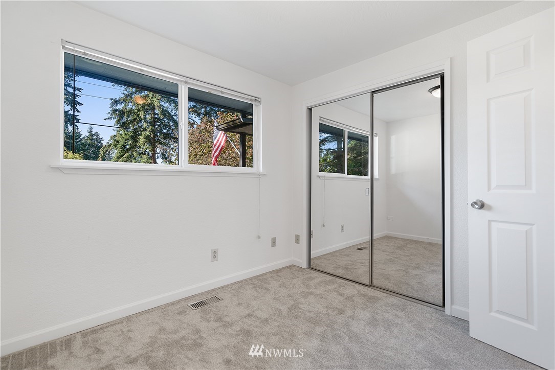 623 Military Road East Tacoma, WA 98445 - Photo 15 of 30