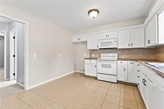 $340,000 | 1124 North Curtis Street, Olathe, KS 66061