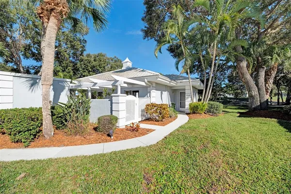 $4,000 | 216 Cerromar Way South, Unit 30, Venice, FL 34293