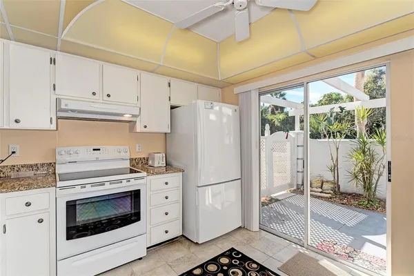 $4,000 | 216 Cerromar Way South, Unit 30, Venice, FL 34293