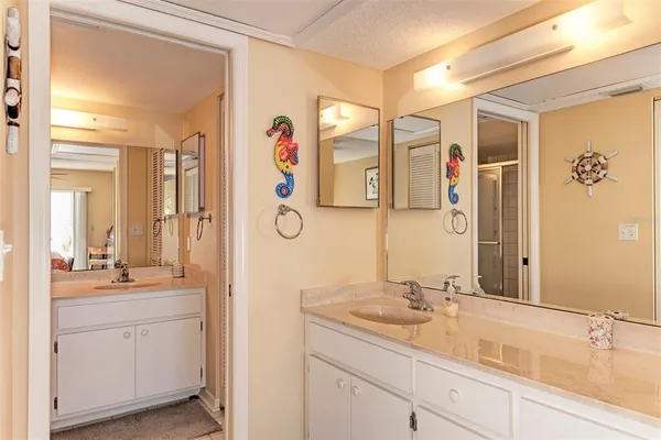 $4,000 | 216 Cerromar Way South, Unit 30, Venice, FL 34293