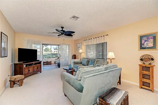 $4,000 | 216 Cerromar Way South, Unit 30, Venice, FL 34293