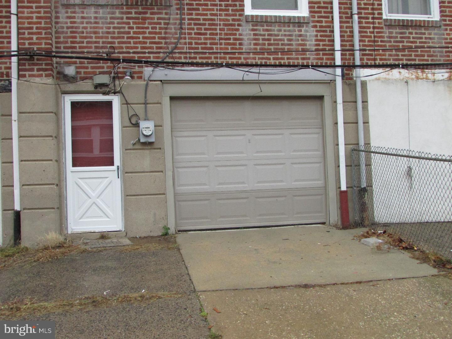 7634 Brentwood Road Philadelphia, PA 19151 - Photo 15 of 15 Exterior Back