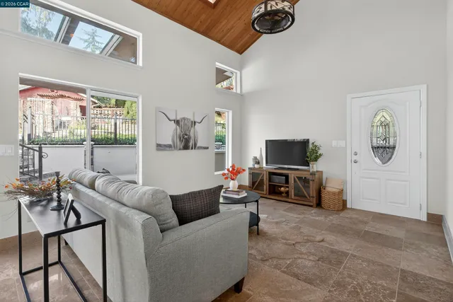 $1,675,000 | 1956 Holly Drive, Concord, CA 94521