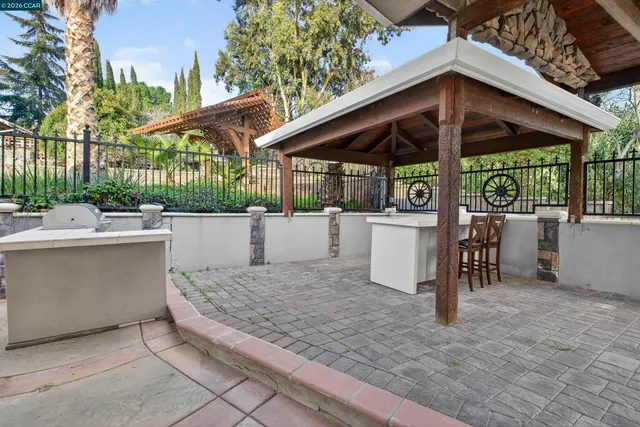 $1,675,000 | 1956 Holly Drive, Concord, CA 94521