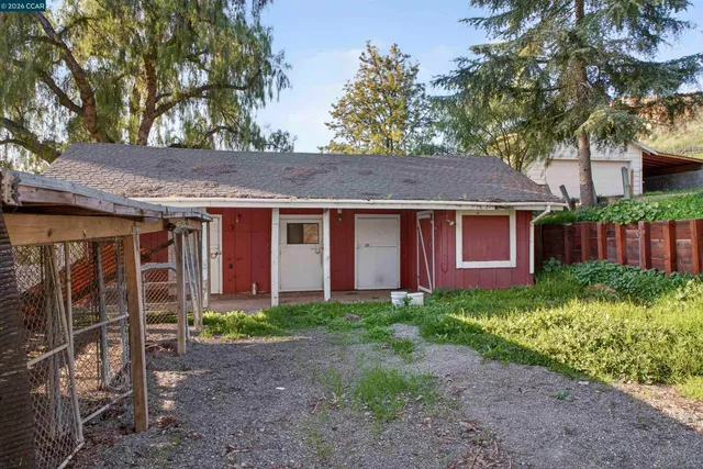 $1,675,000 | 1956 Holly Drive, Concord, CA 94521