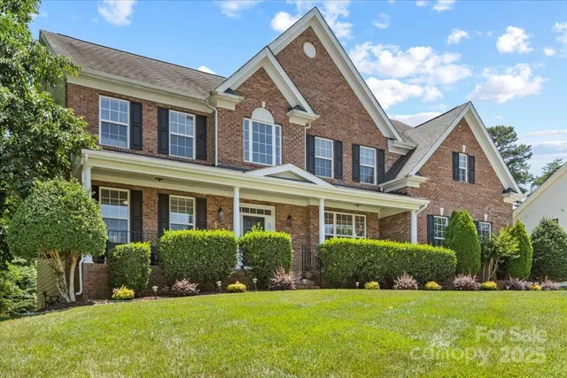 $1,035,000 | 110 Isle Run Drive, Mooresville, NC 28117