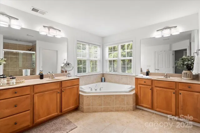 $1,035,000 | 110 Isle Run Drive, Mooresville, NC 28117