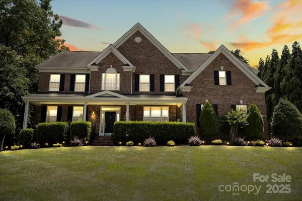 $1,035,000 | 110 Isle Run Drive, Mooresville, NC 28117