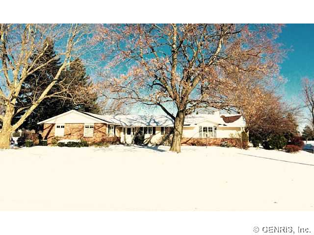 1638 Schlegel Road Webster, NY 14580 - Photo 1 of 1 Exterior Front