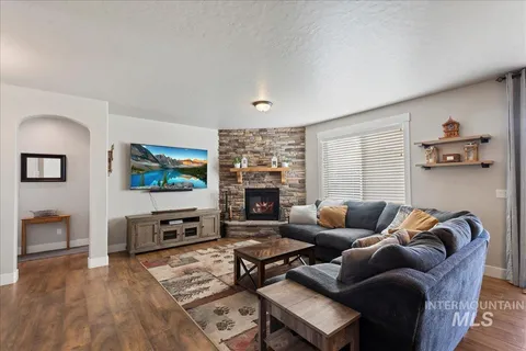 $654,900 | 6091 East Path Drive, Nampa, ID 83687