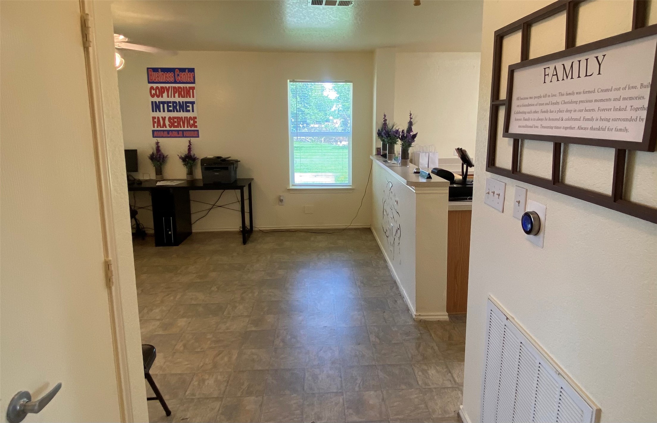 13023 Pleasant Valley Drive Rosharon, TX 77583 - Photo 14 of 21 a view of an entryway with workspace