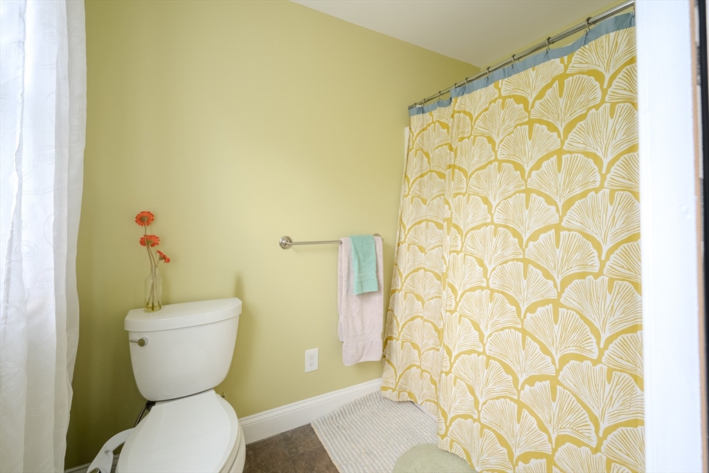 91 Francis Street Worcester, MA 01606 - Photo 22 of 42