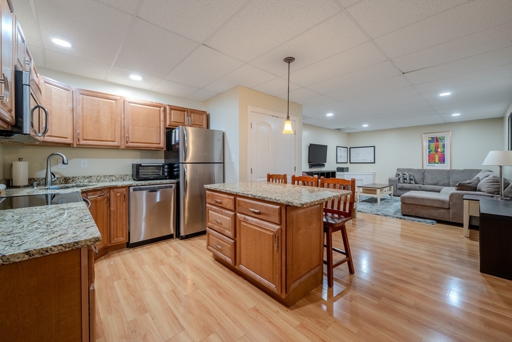 91 Francis Street Worcester, MA 01606 - Photo 23 of 42