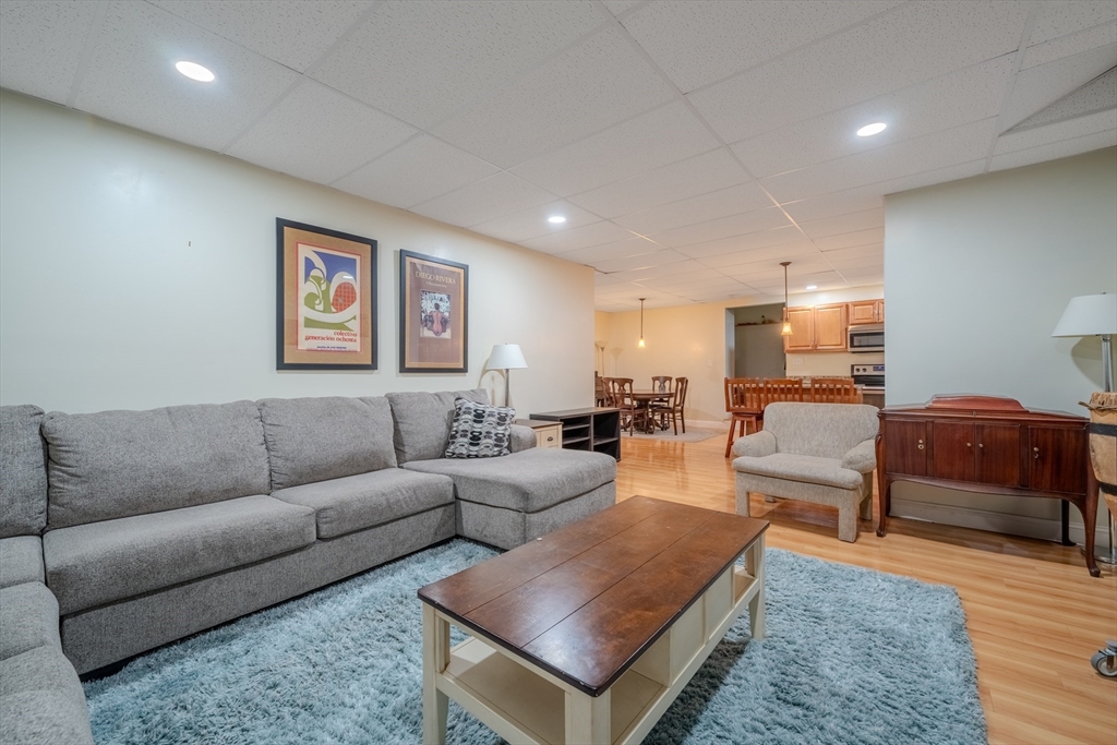 91 Francis Street Worcester, MA 01606 - Photo 24 of 42