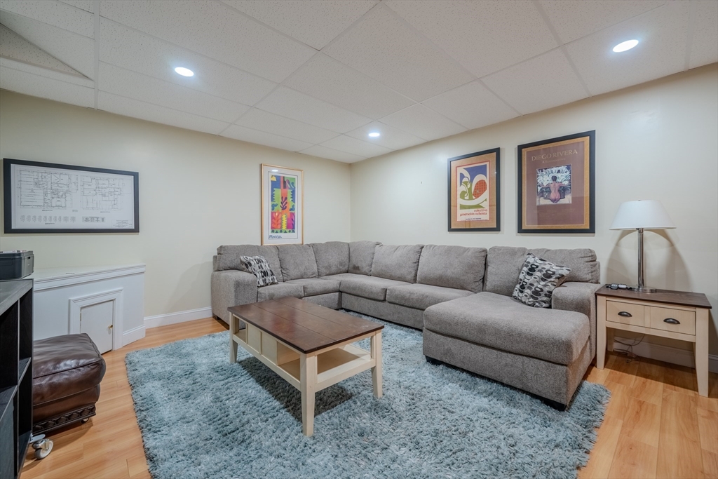 91 Francis Street Worcester, MA 01606 - Photo 25 of 42