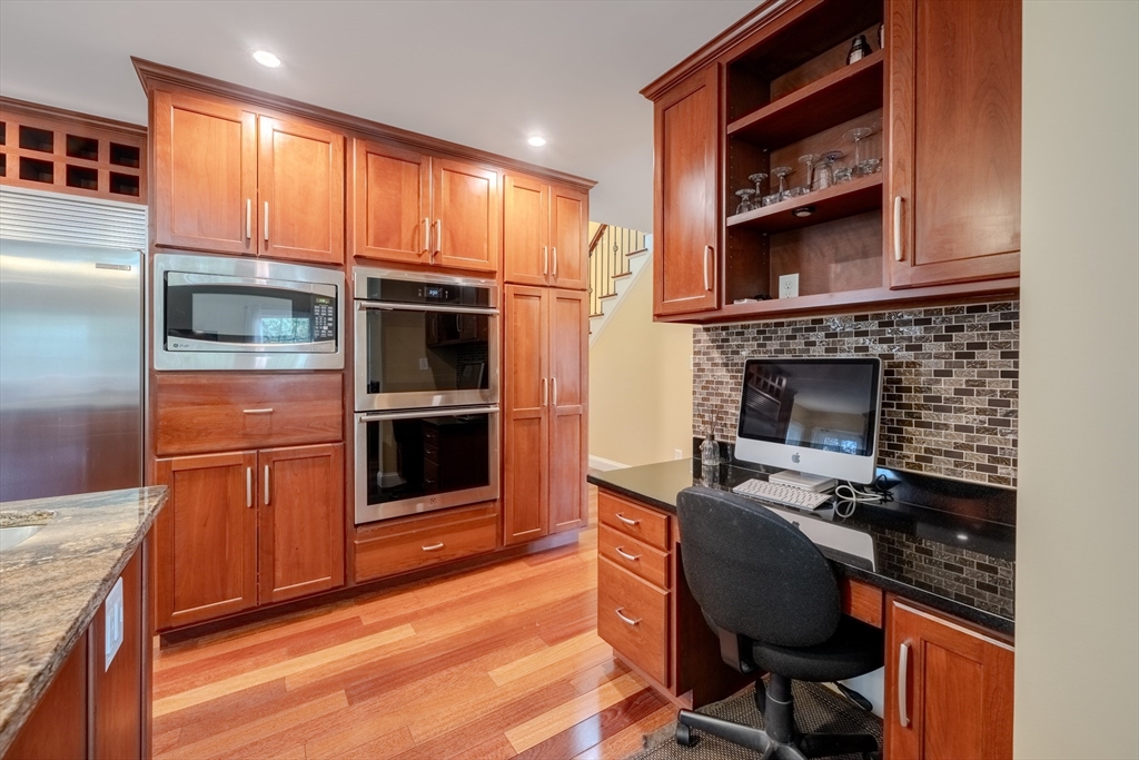 91 Francis Street Worcester, MA 01606 - Photo 10 of 42