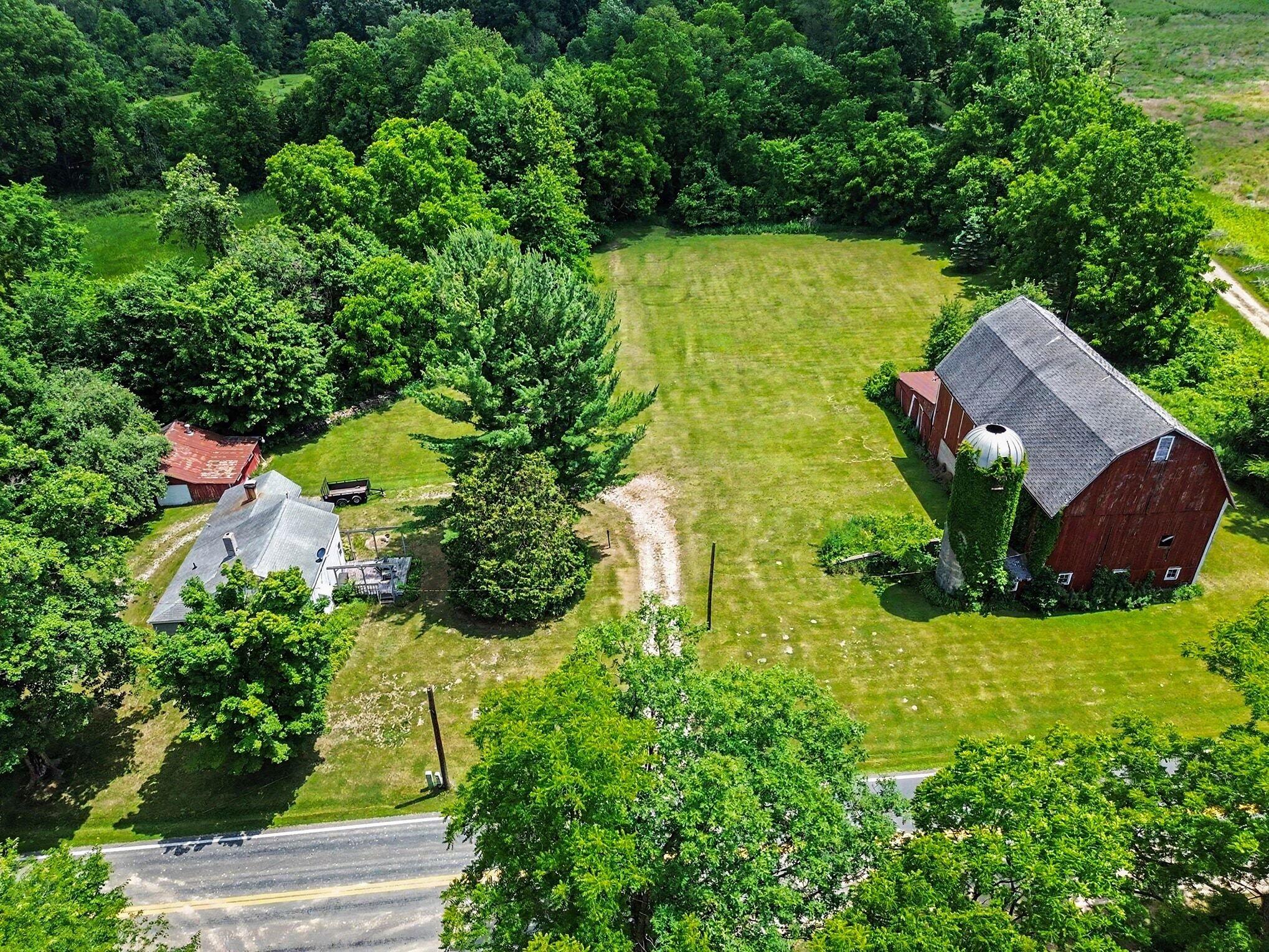 5901 Sharon Hollow Road Manchester, MI 48158 - Photo 16 of 21 028_file_7402