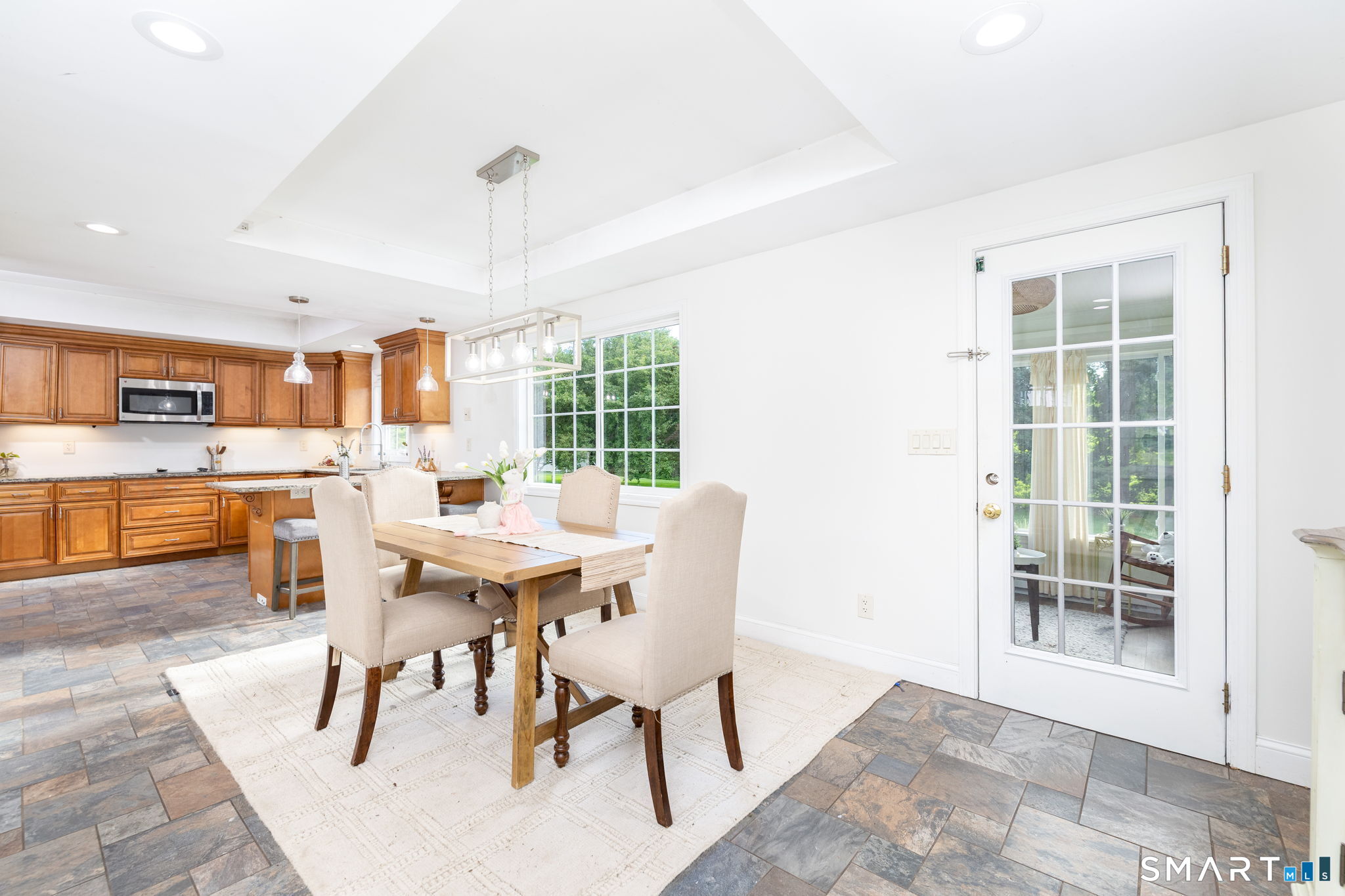 76 Collier Road Wethersfield, CT 06109 - Photo 11 of 37